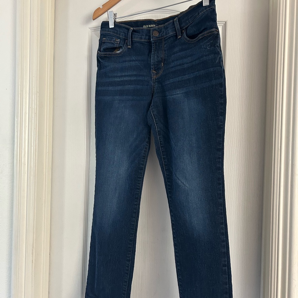 Old Navy Women's Blue Jeans 6 Tall 27 inch inseam. Great condition!
